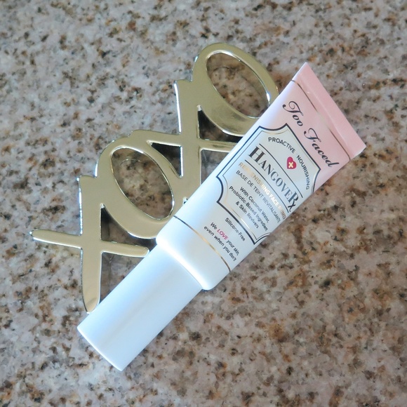TOO FACED Hangover Replenishing Face Primer - Picture 3 of 6
